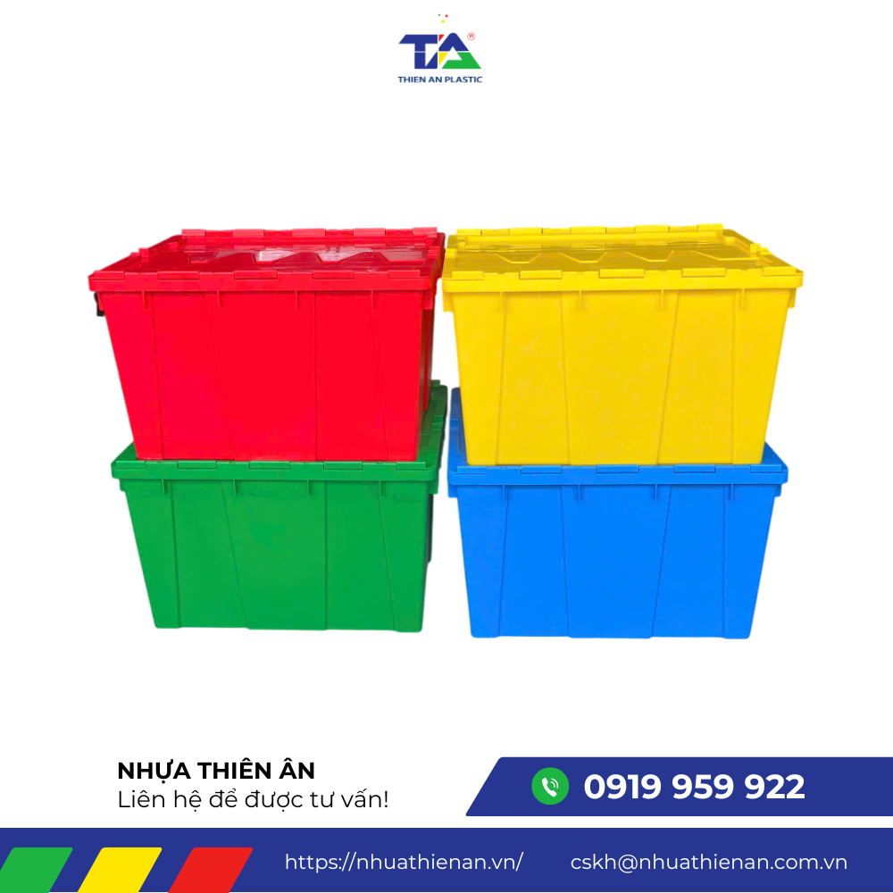 Thùng nhựa có nắp đậy kín giúp ngăn bụi bẩn, côn trùng và ẩm mốc, bảo vệ hàng hóa tối ưu